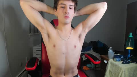 Snapshot of kroddy1985 chatting on January 15, 2:49 am Brayden Thompson online show from January 15, 2:49 am