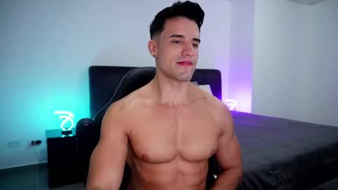 Snapshot of krops_ chatting on February 20, 5:23 am KROPS online show from February 20, 5:23 am