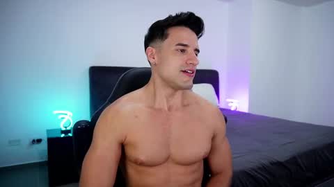 Snapshot of krops_ chatting on March 10, 8:04 am KROPS online show from March 10, 8:04 am