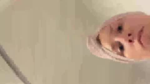 Kryptiq online show from December 17, 10:43 pm