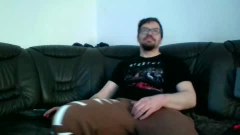 Snapshot of kryptoni18435 chatting on March 1, 12:51 pm Tommy online show from March 1, 12:51 pm