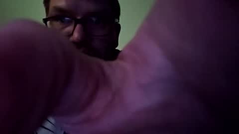 Snapshot of kryptoni18435 chatting on May 3, 1:33 am Tommy online show from May 3, 1:33 am