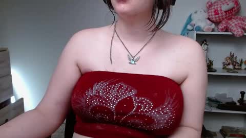 Snapshot of krystalsyxx chatting on May 24, 2:22 pm Krystal Syx online show from May 24, 2:22 pm