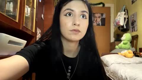 Snapshot of krystleprzygocki chatting on February 11, 8:47 pm Mira online show from February 11, 8:47 pm