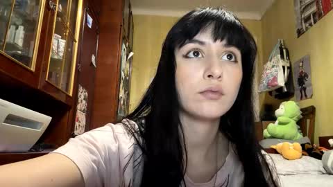 Snapshot of krystleprzygocki chatting on February 26, 8:30 pm Mira online show from February 26, 8:30 pm