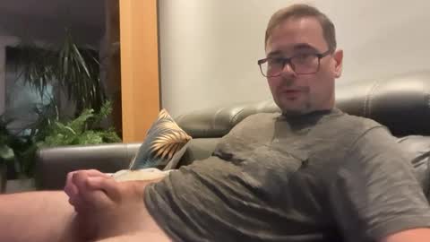 Snapshot of krzysztof1977 chatting on July 1, 9:47 pm krzysztof1977 online show from July 1, 9:47 pm