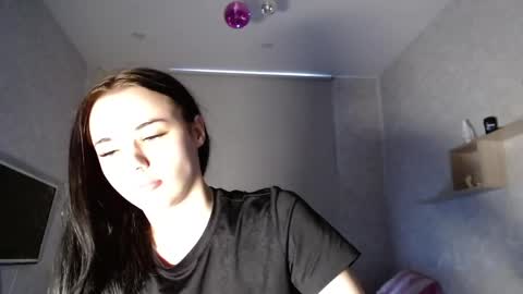Snapshot of kseni_a chatting on May 14, 10:55 am Ksenia online show from May 14, 10:55 am