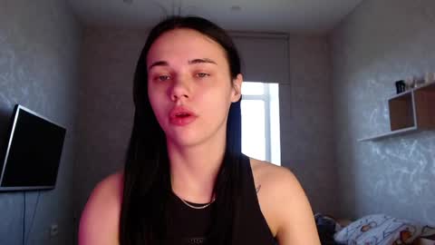 Snapshot of kseni_a chatting on June 4, 6:08 am Ksenia online show from June 4, 6:08 am