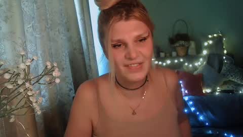 Snapshot of kudesnizza chatting on March 9, 10:41 am Annika MTF ts post -op online show from March 9, 10:41 am