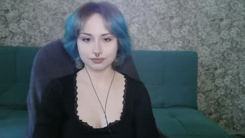 Alice online show from April 8, 2:39 pm