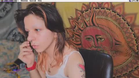 Snapshot of kuntboyzworld chatting on May 9, 7:19 pm Krypto hethey online show from May 9, 7:19 pm