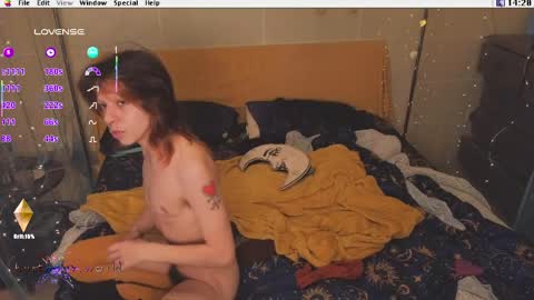 Snapshot of kuntboyzworld chatting on May 19, 8:15 pm Krypto hethey online show from May 19, 8:15 pm