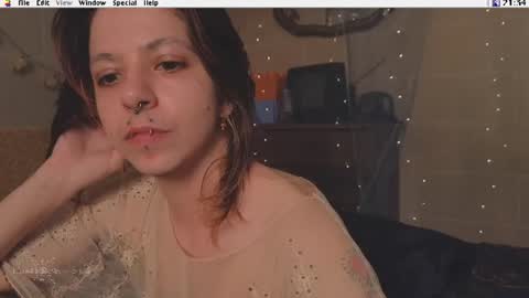 Snapshot of kuntboyzworld chatting on June 23, 7:34 pm Krypto hethey online show from June 23, 7:34 pm