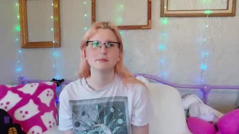 Samantha online show from April 19, 6:10 pm