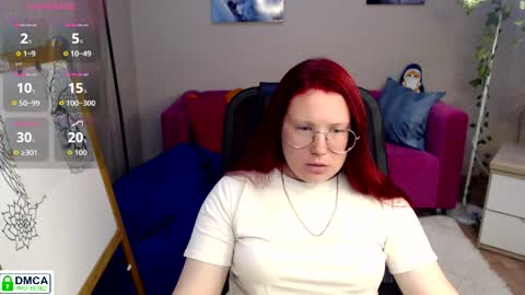 Snapshot of kuri_u chatting on May 18, 12:00 pm kuri_u online show from May 18, 12:00 pm