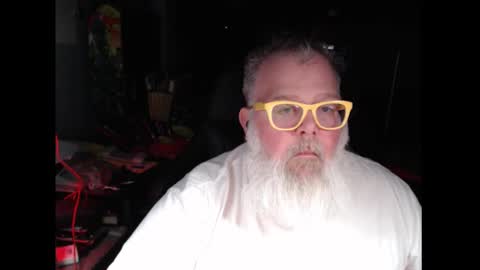 Snapshot of kustom77 chatting on February 10, 1:32 am Vlad Voivode of Wallachia online show from February 10, 1:32 am