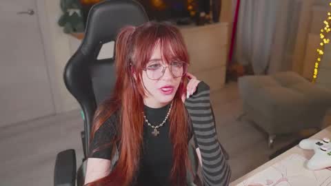 Kveilynn online show from March 4, 7:53 pm