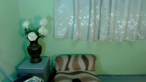 Kween online show from February 4, 3:15 pm