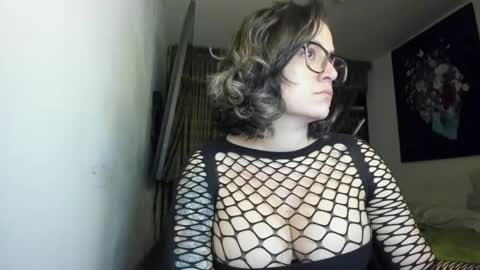 Snapshot of kyhara chatting on May 7, 1:00 am kyhara online show from May 7, 1:00 am