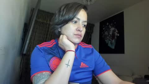 Snapshot of kyhara chatting on June 18, 12:44 am kyhara online show from June 18, 12:44 am