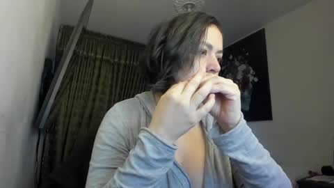 Snapshot of kyhara chatting on July 12, 11:18 pm kyhara online show from July 12, 11:18 pm