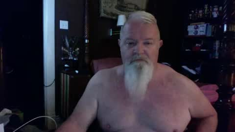 Snapshot of kyhgihntight chatting on February 11, 12:21 pm Nick Nude Celt KYHighNTight online show from February 11, 12:21 pm