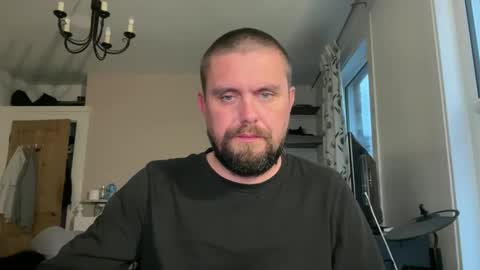 Snapshot of kyle941974367 chatting on November 14, 7:18 am kyle941974367 online show from November 14, 7:18 am