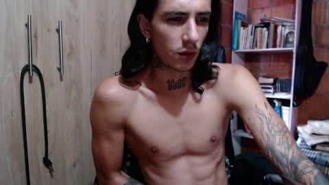 Snapshot of kyleer77 chatting on November 3, 9:27 pm kyleer77 online show from November 3, 9:27 pm