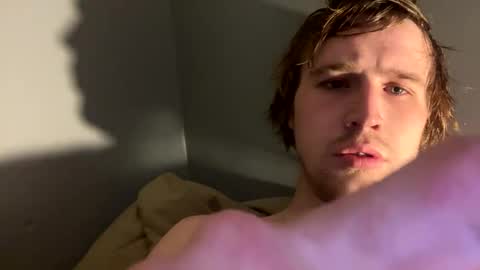 Snapshot of kylelovepussy69 chatting on February 24, 9:31 pm kylelovepussy69 online show from February 24, 9:31 pm