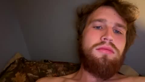 Snapshot of kylelovepussy69 chatting on October 17, 8:39 am kylelovepussy69 online show from October 17, 8:39 am