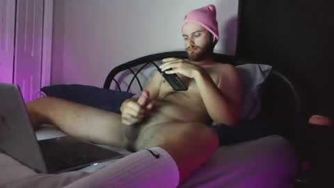 Snapshot of kylen7981 chatting on June 19, 1:10 am kylen7981 online show from June 19, 1:10 am