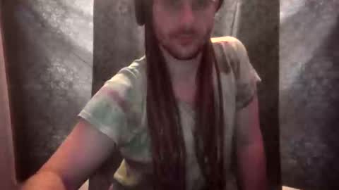 Snapshot of kylerrelyk chatting on October 16, 9:43 am kylerrelyk online show from October 16, 9:43 am