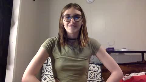Snapshot of kylianna chatting on May 5, 11:35 pm Kylianna online show from May 5, 11:35 pm