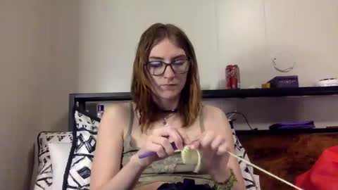 Snapshot of kylianna chatting on May 6, 11:54 pm Kylianna online show from May 6, 11:54 pm