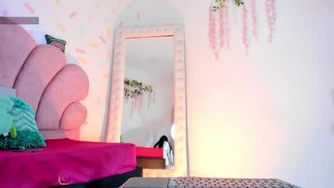 Snapshot of kylie_evans_18 chatting on March 9, 2:39 am Kylie online show from March 9, 2:39 am