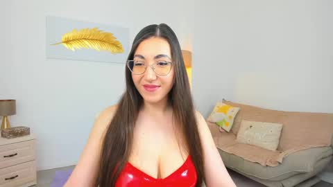 Kylie online show from April 13, 6:35 pm