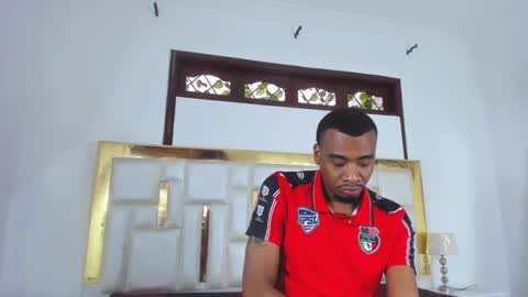 Snapshot of kylieandjhonny chatting on February 15, 6:33 pm Kaylie And Jhony online show from February 15, 6:33 pm