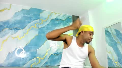 Snapshot of kylieandjhonny chatting on September 13, 7:57 pm Kaylie And Jhony online show from September 13, 7:57 pm