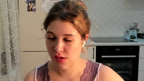 Snapshot of kylieblond chatting on January 21, 9:46 pm Din online show from January 21, 9:46 pm