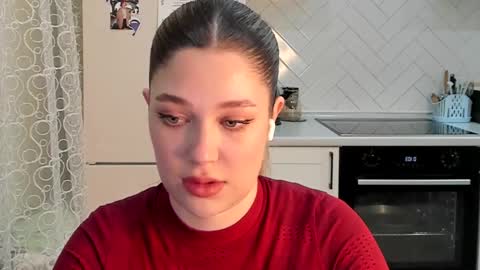 Snapshot of kylieblond chatting on February 18, 10:03 pm Din online show from February 18, 10:03 pm