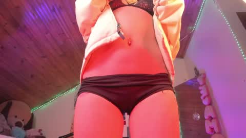   online show from April 8, 12:21 am