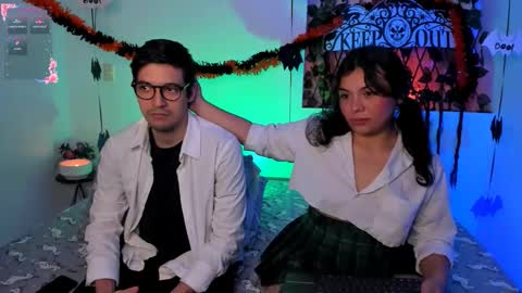 kylietimothee online show from October 18, 1:45 pm