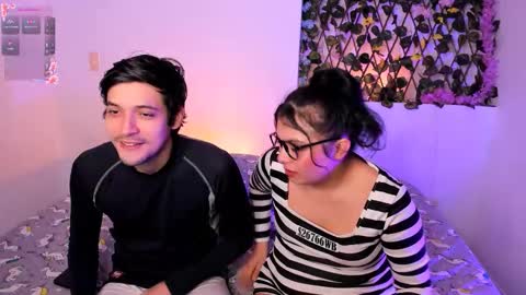 kylietimothee online show from December 1, 6:13 pm