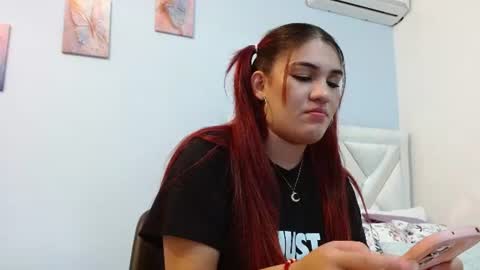 Snapshot of kyliiebaker chatting on July 9, 11:47 am Kylie online show from July 9, 11:47 am