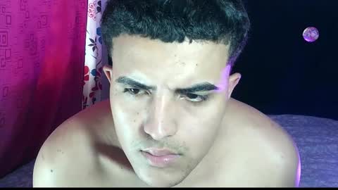 kym629357 online show from November 8, 9:02 pm