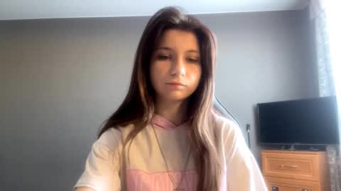 Snapshot of kymberlychimes chatting on February 17, 12:12 pm Kary online show from February 17, 12:12 pm