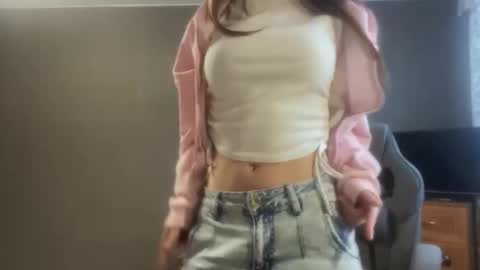 Snapshot of kymberlychimes chatting on March 3, 2:45 pm Kary online show from March 3, 2:45 pm