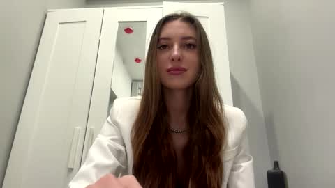 Selena online show from March 19, 1:09 am