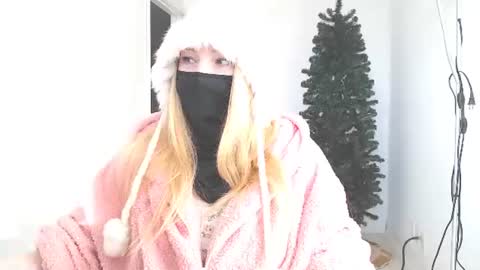 Snapshot of kymchi chatting on December 14, 7:51 pm Check Out My NSFW OnlyFans Link On Bio online show from December 14, 7:51 pm