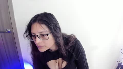 Snapshot of kyomi_chang chatting on July 1, 12:40 pm Kyomi online show from July 1, 12:40 pm